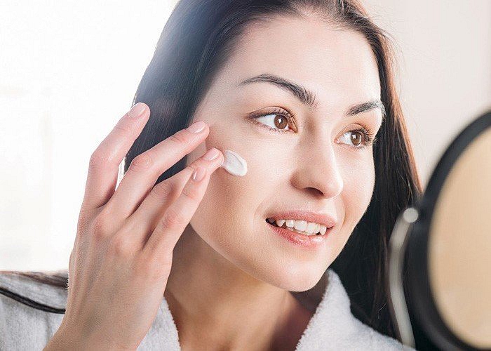 thoa kem dưỡng da