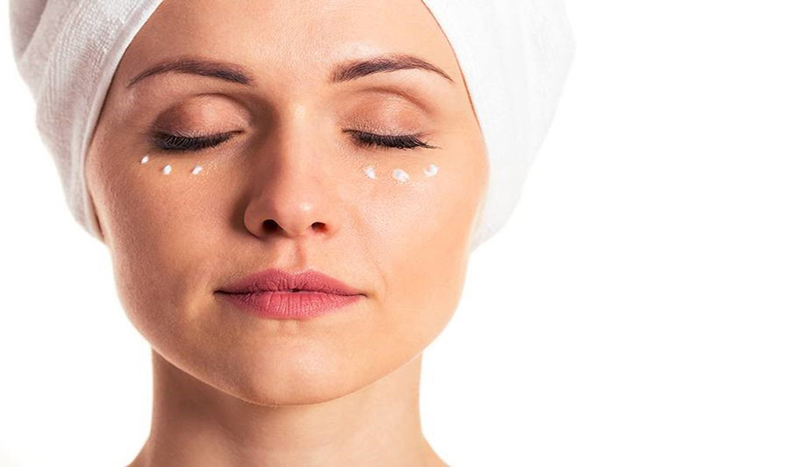 dưỡng da nâng cơ