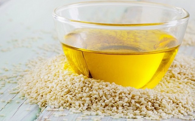 tinh dầu trị rạn da