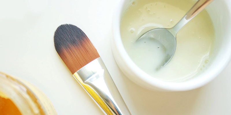 massage xóa nhăn mắt